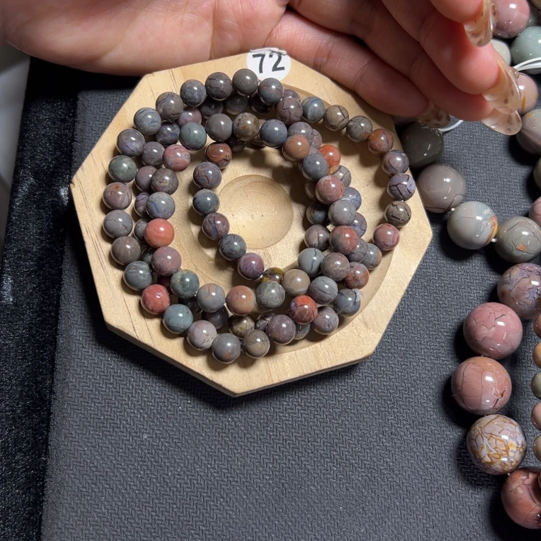 懿***媜石英质玉未镶嵌手链35