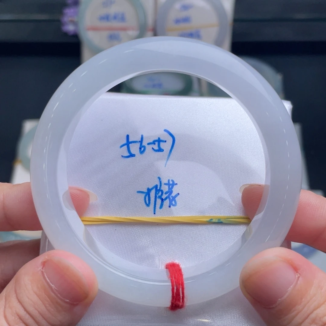 翡翠未镶嵌手镯翡翠手镯