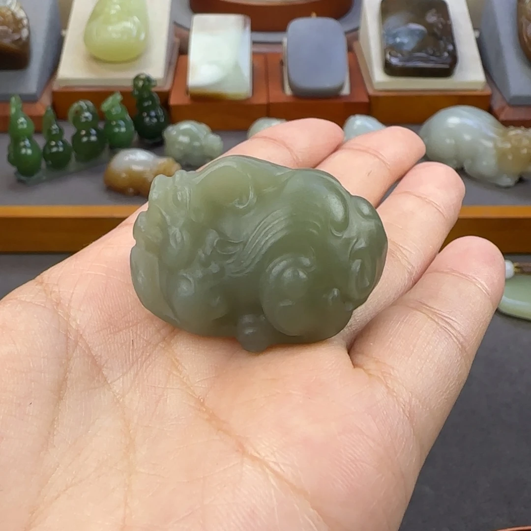 定制和田玉未镶嵌和田玉