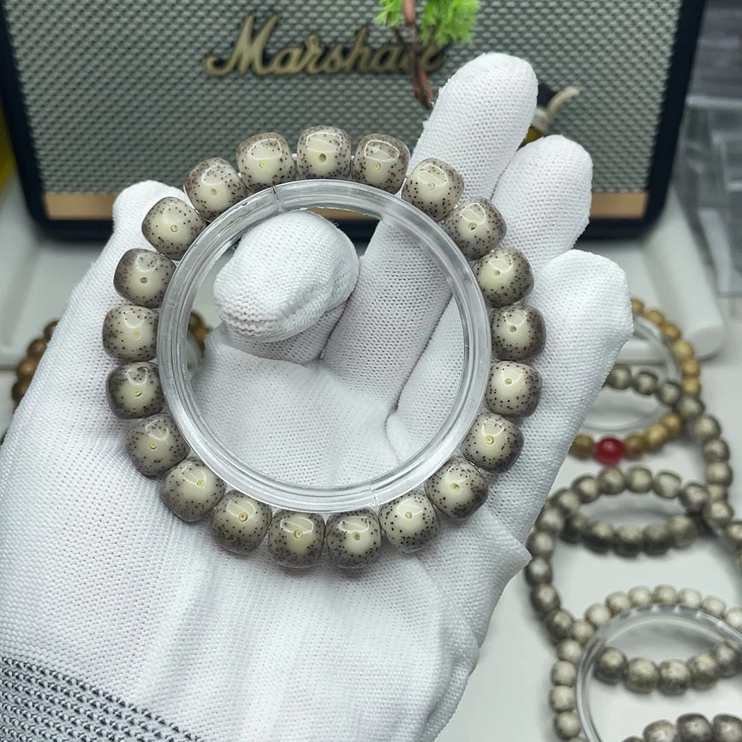 手串星月菩提11mm灰冰双留白