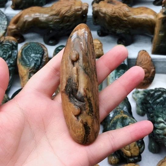 岫岩河磨玉（透闪石质玉）把件未镶嵌