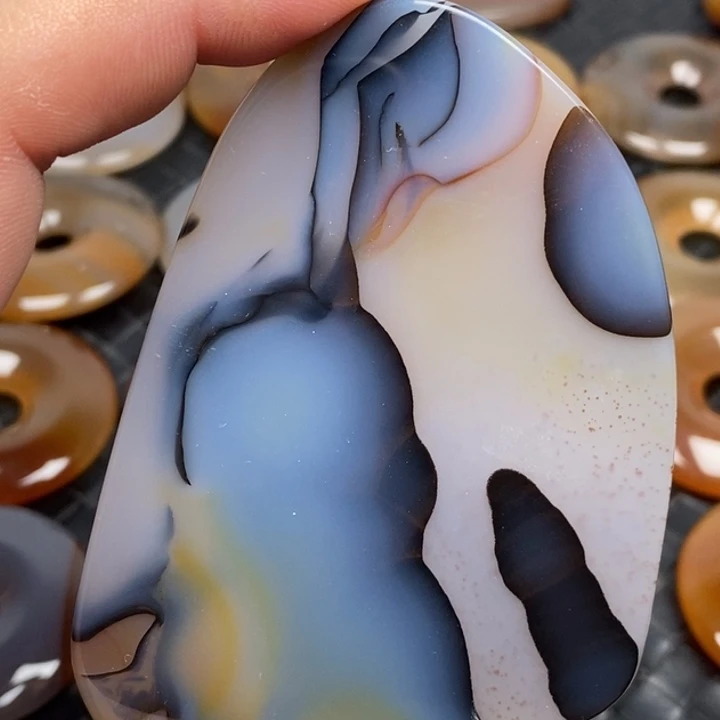 玛瑙/玉髓未镶嵌颈饰