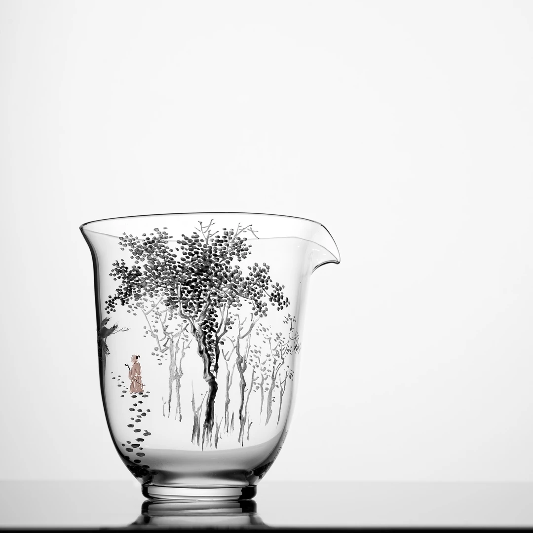 景德镇手工手绘玻璃手绘墨彩大树鹤右手大公道杯