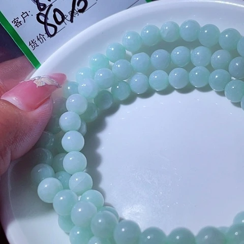 用***8翡翠未镶嵌颈饰缅甸