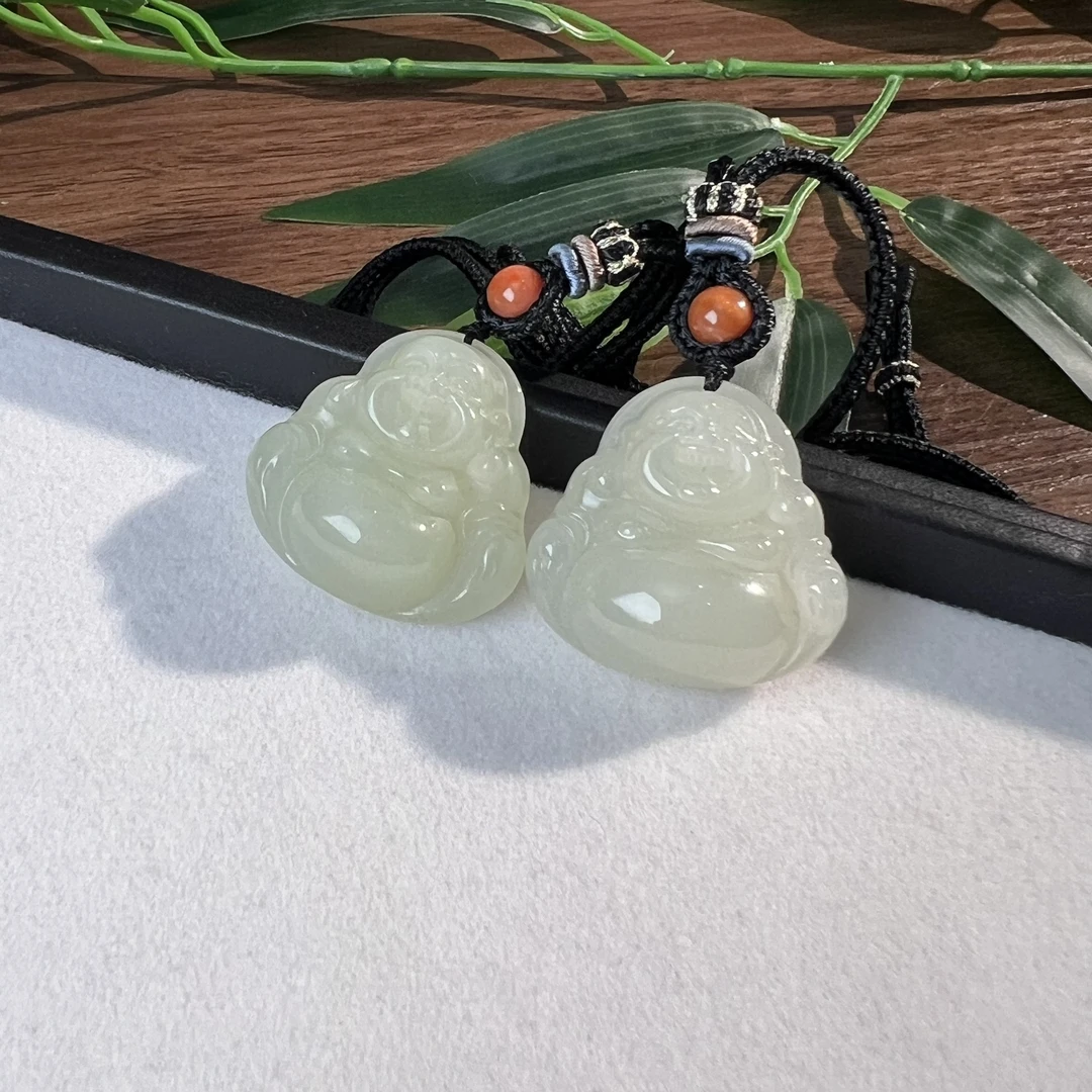 【睿泽鉴宝】和田玉晴水佛公多样性发一有瑕 29*29*10 JJY2443