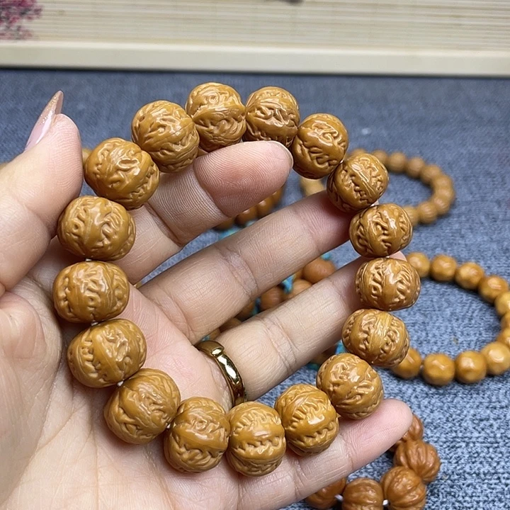 吊坠猴头核桃京巴棱粗筋1.6+