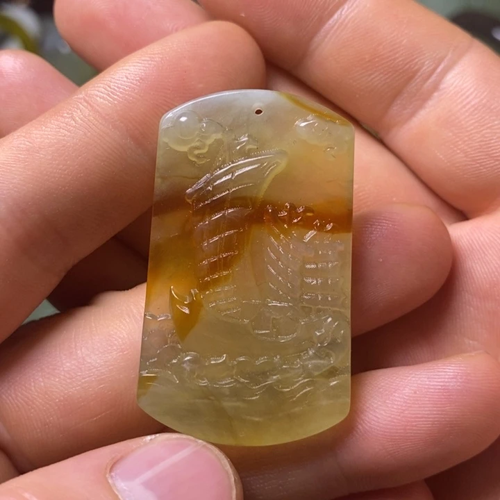 岫玉岫玉颈饰未镶嵌