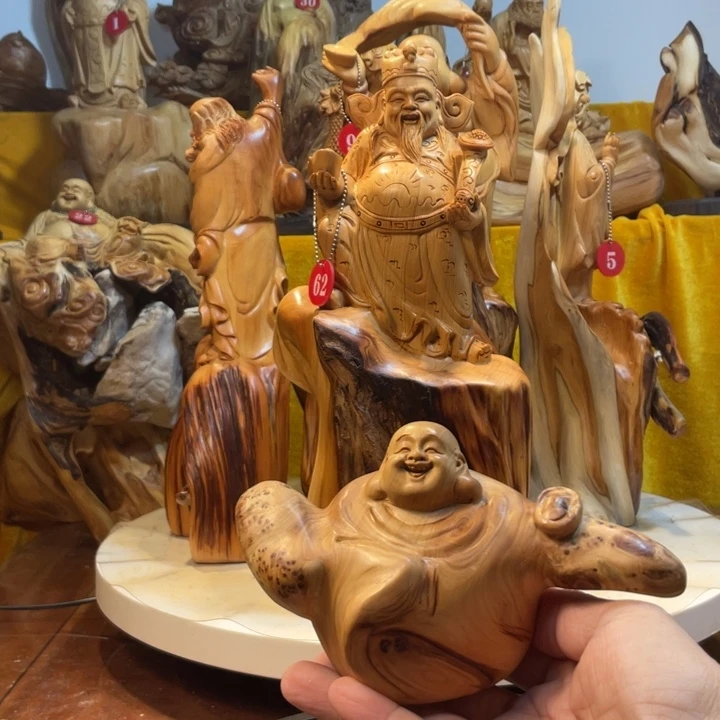 柏木（崖柏）崖柏   弥勒