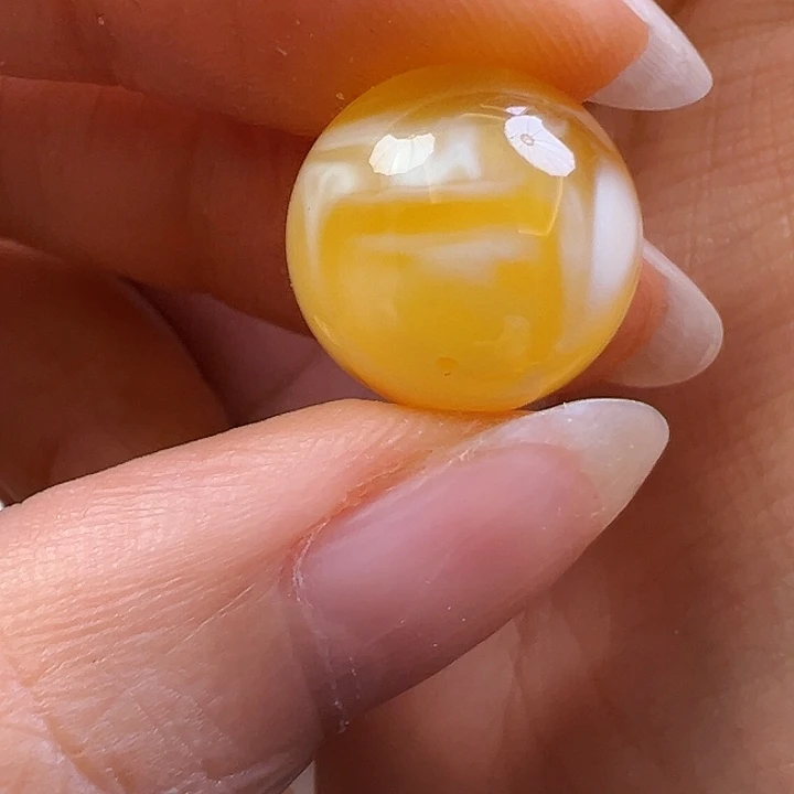 未镶嵌蜜蜡珠宝奇石