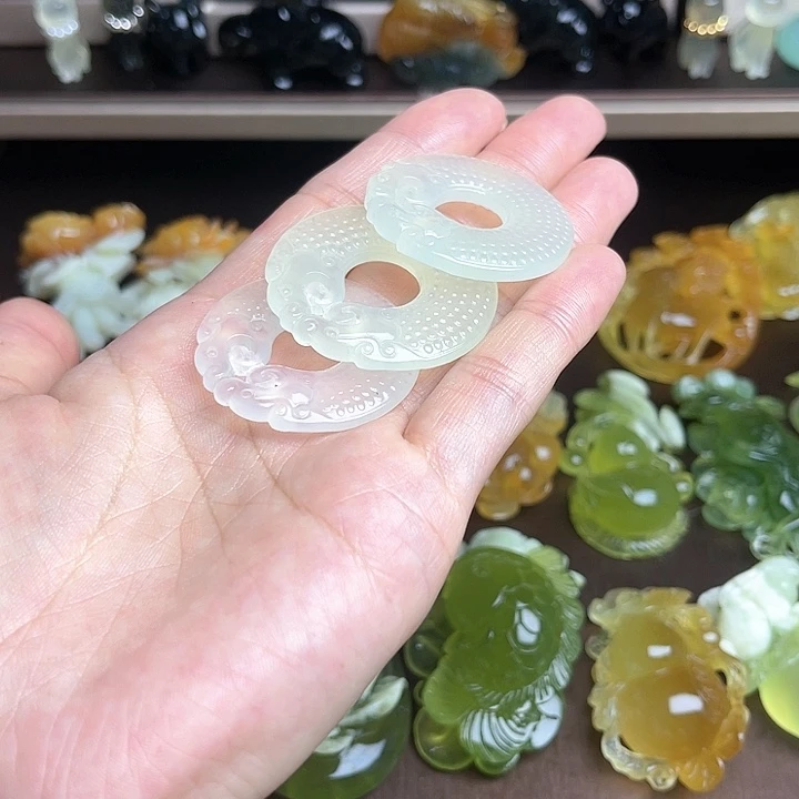 蛇纹石玉颈饰未镶嵌7*～