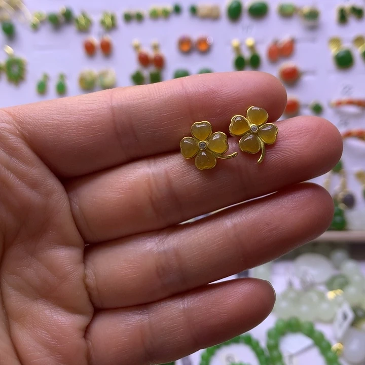 和田玉银S925镶嵌耳饰