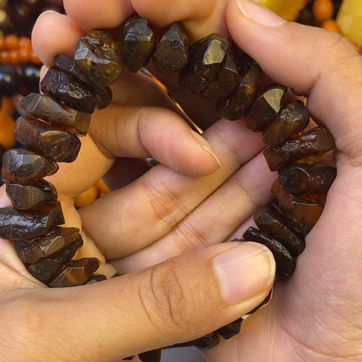 琥珀未镶嵌珠宝奇石