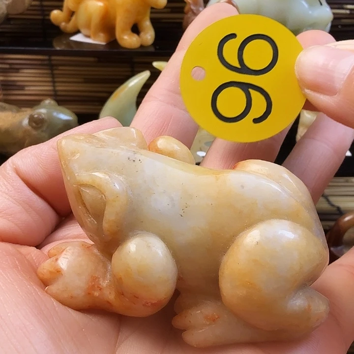 和田玉未镶嵌车挂