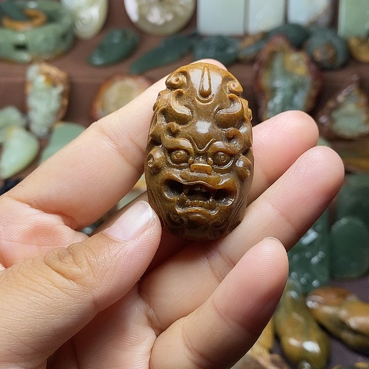 岫岩河磨玉（透闪石质玉）未镶嵌颈饰