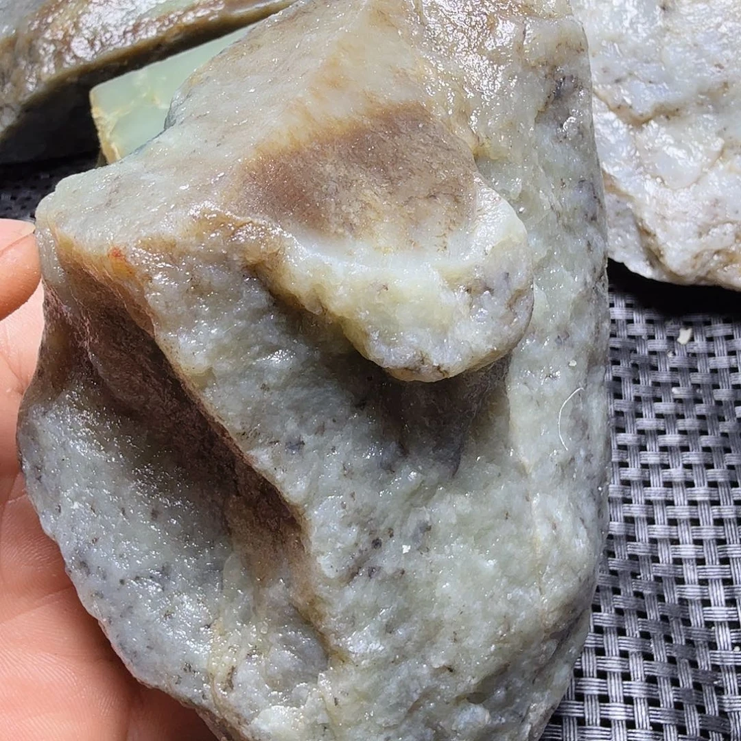 和田玉（糖玉）未镶嵌珠宝半成品