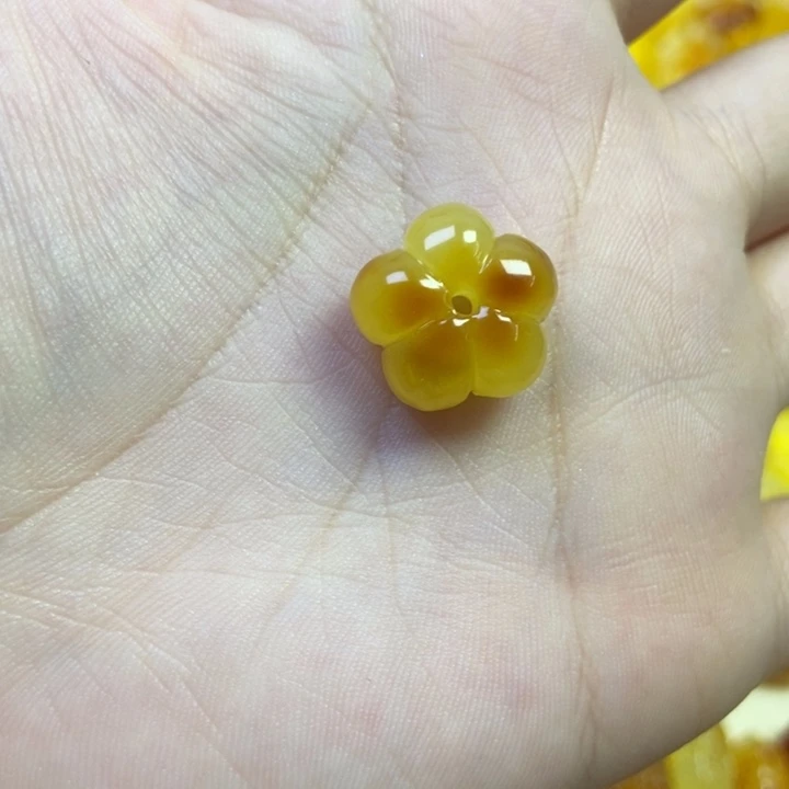 吊坠橄榄核空心花