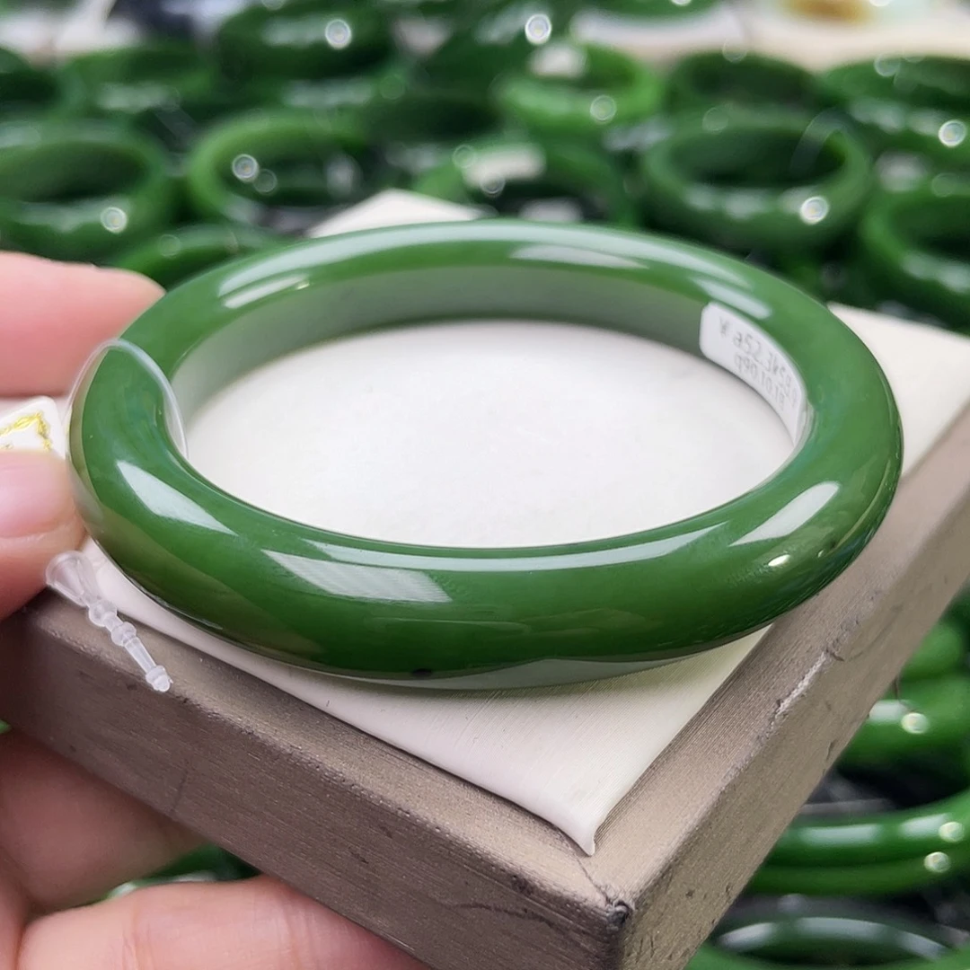 未镶嵌手镯和田玉（碧玉）