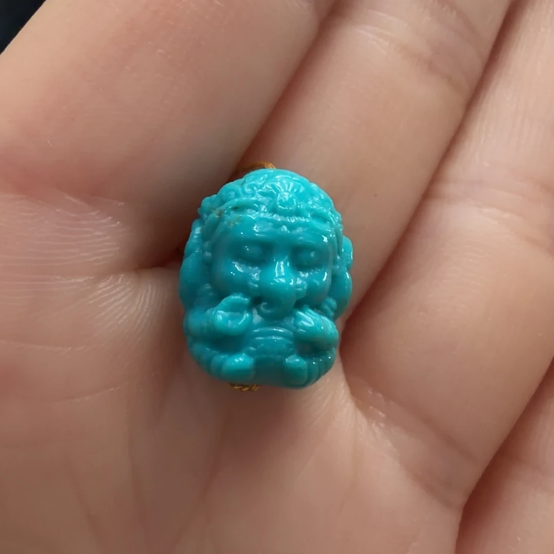 绿松石未镶嵌颈饰