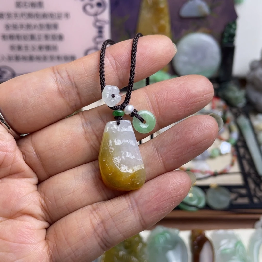 颈饰未镶嵌翡翠设计款特色挂件