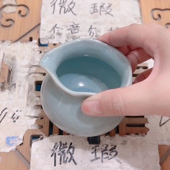 微瑕介意的勿拍，喜欢再下单，谢谢支持