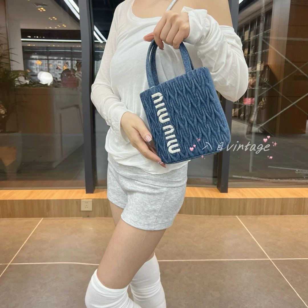 未使用 MIU MIU/缪缪 入目 新款丹宁褶皱小琴谱手提包 44150