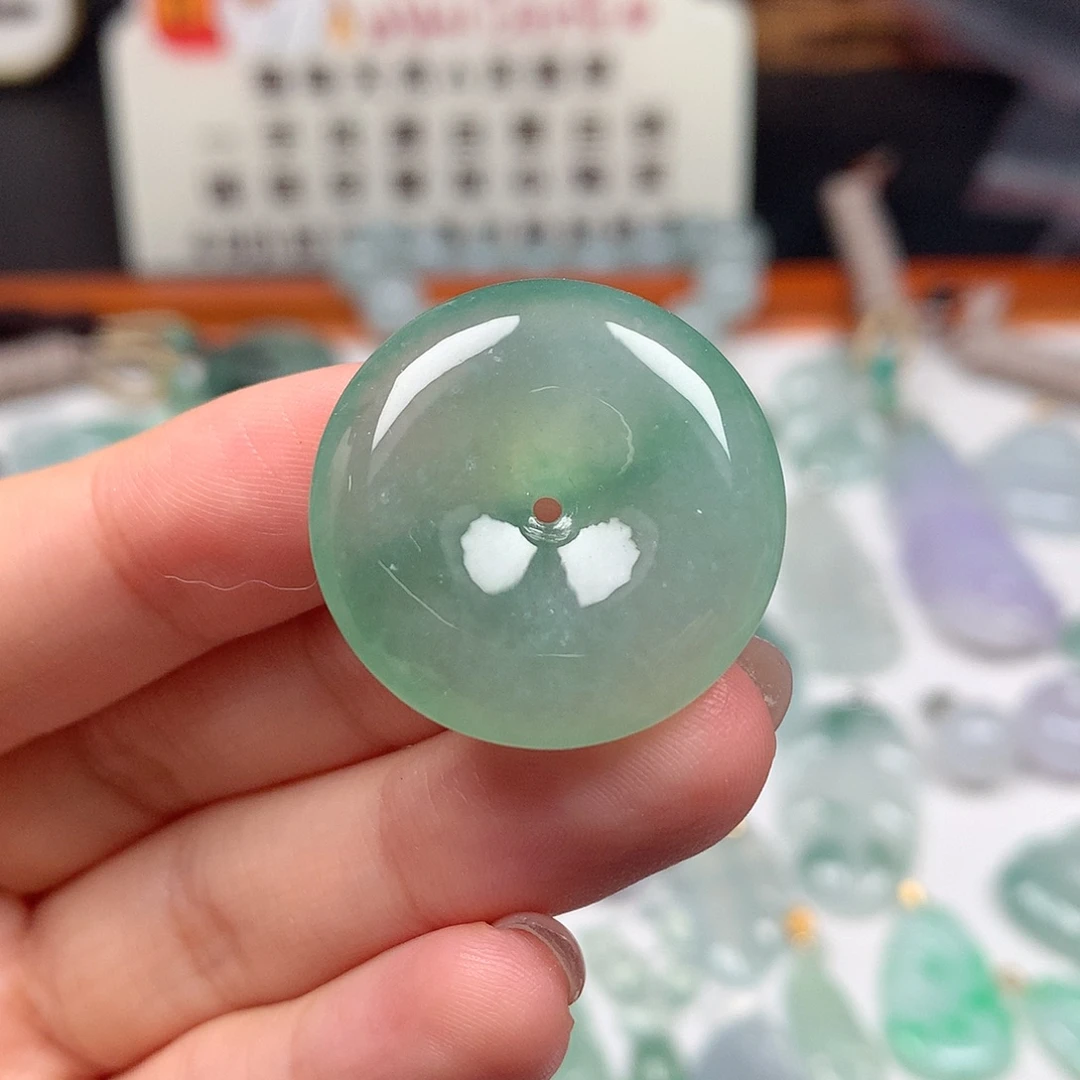 翡翠未镶嵌颈饰平安扣25.3x6.1mm