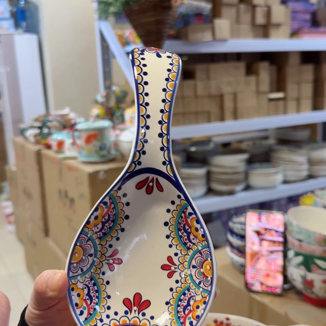 瓷片卡拉大勺托一只看图