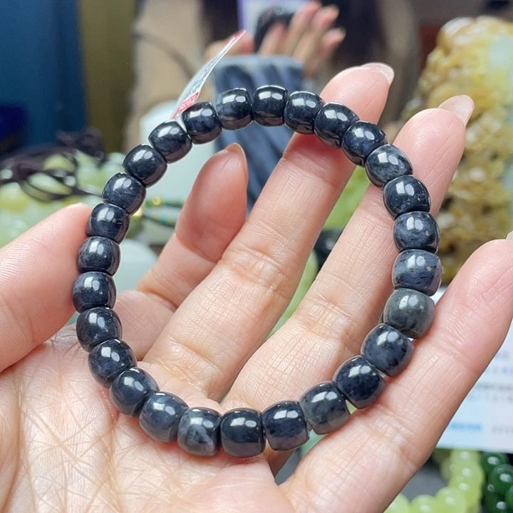未镶嵌和田玉手链