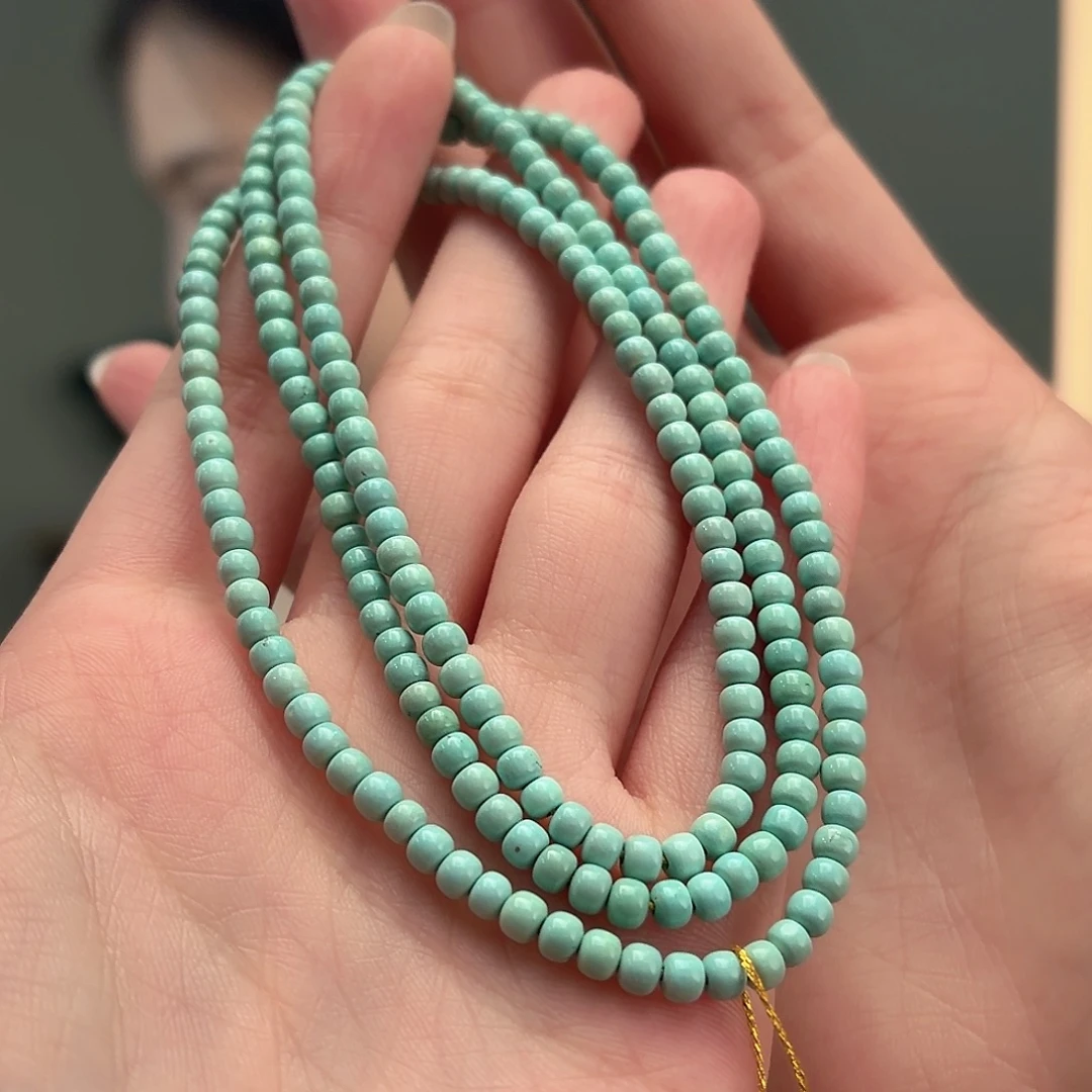 绿松石未镶嵌颈饰