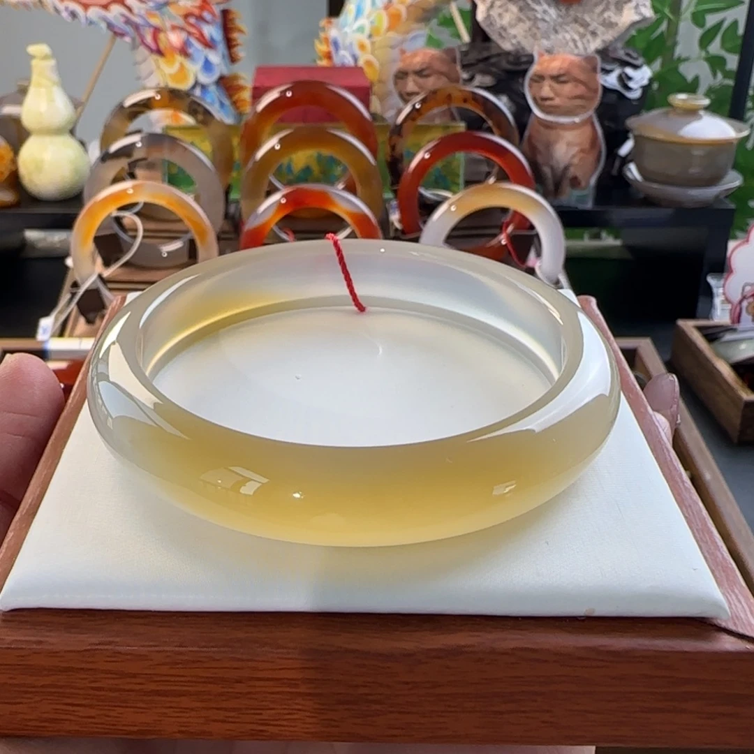 玛瑙/玉髓手镯未镶嵌