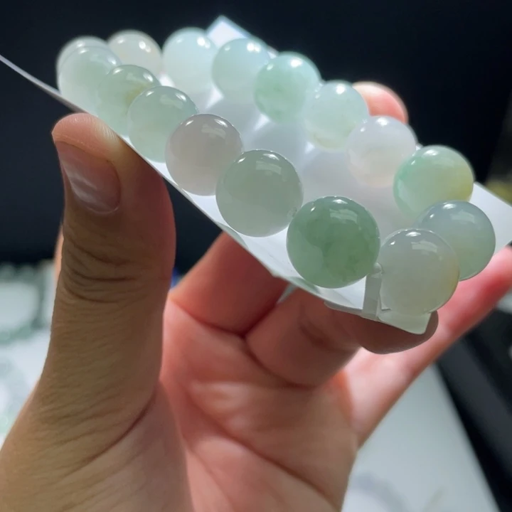 定制翡翠未镶嵌翡翠卡12+