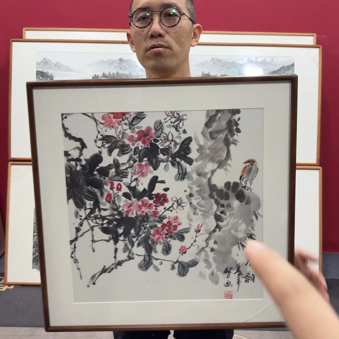 国画带框绘画作品