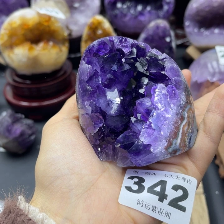 紫晶大型摆件（非配饰）未镶嵌