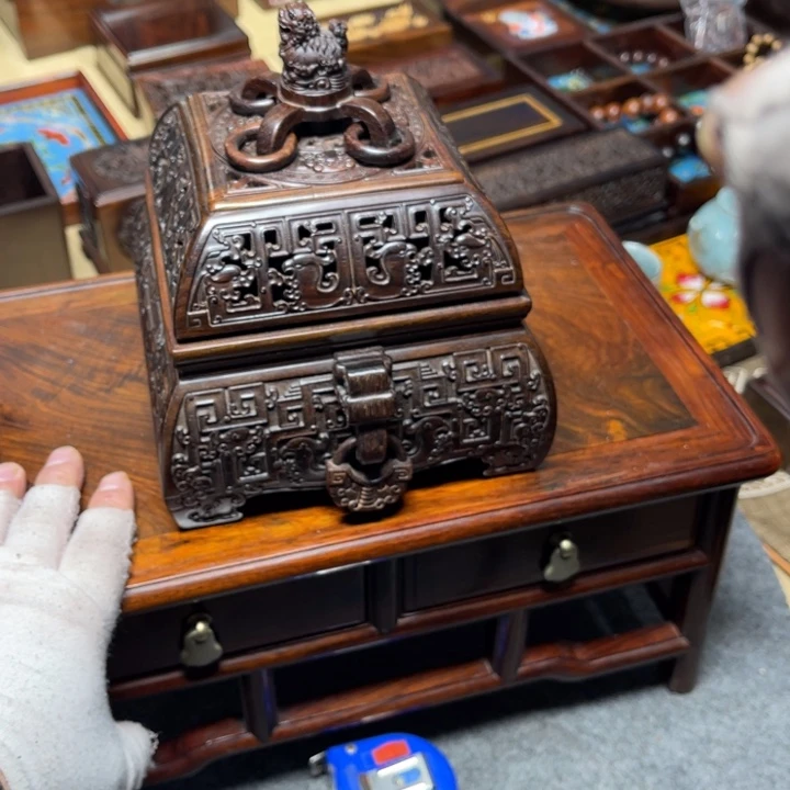 紫檀木类成套家具