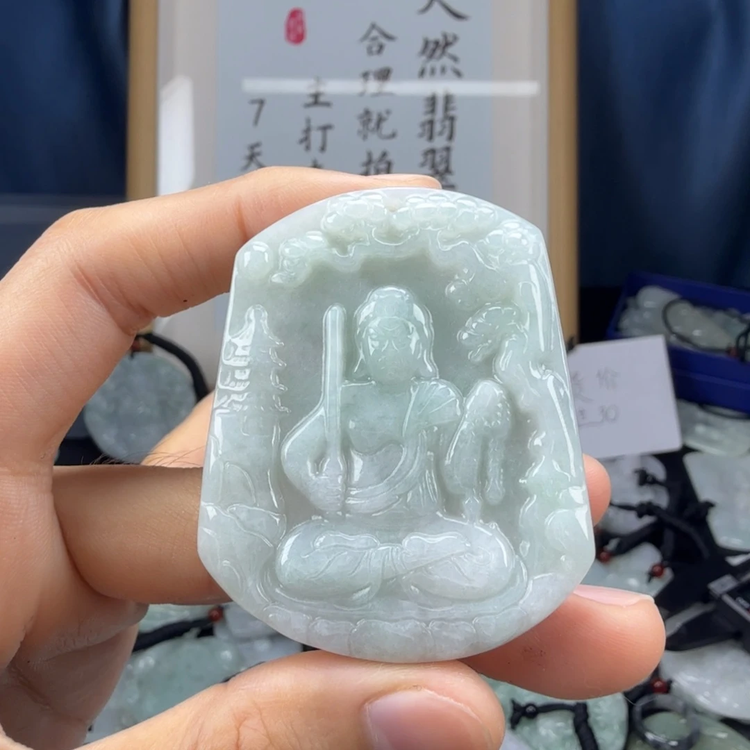 翡翠未镶嵌颈饰翡翠