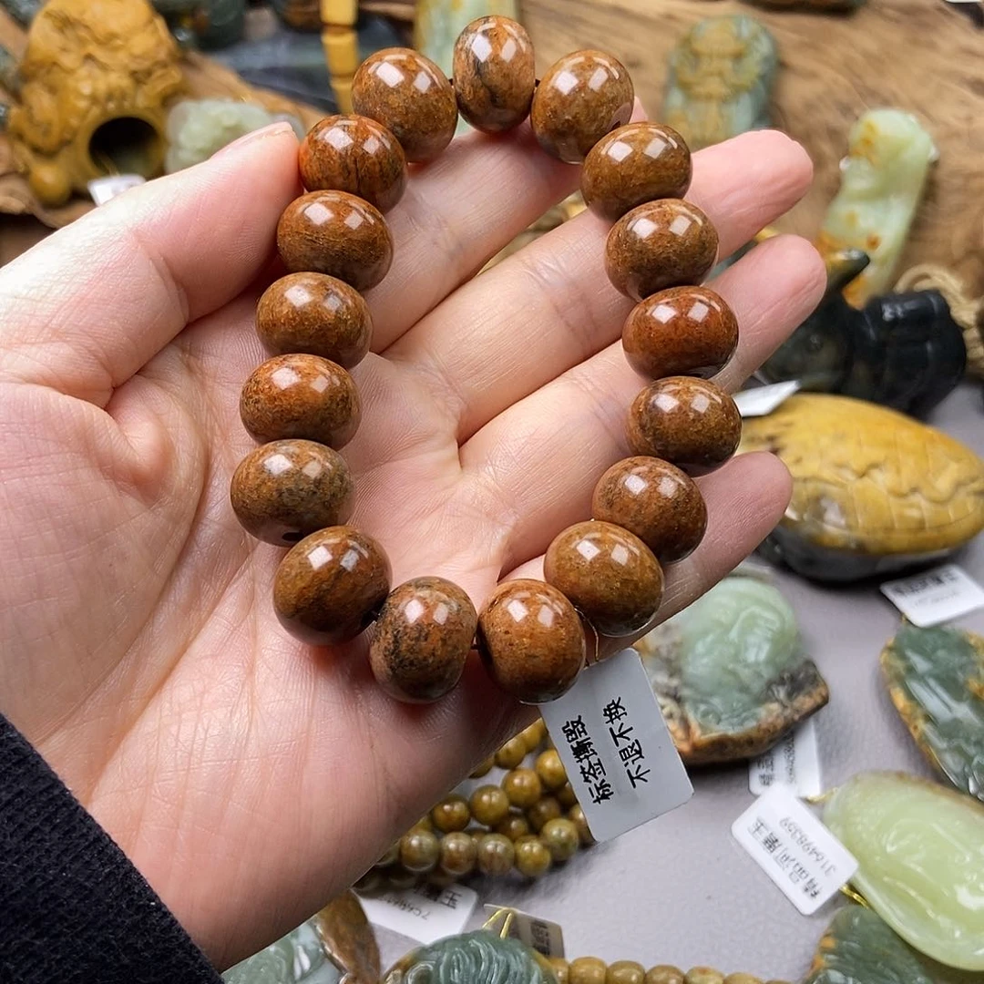 岫岩河磨玉（透闪石质玉）手串未镶嵌蝈*