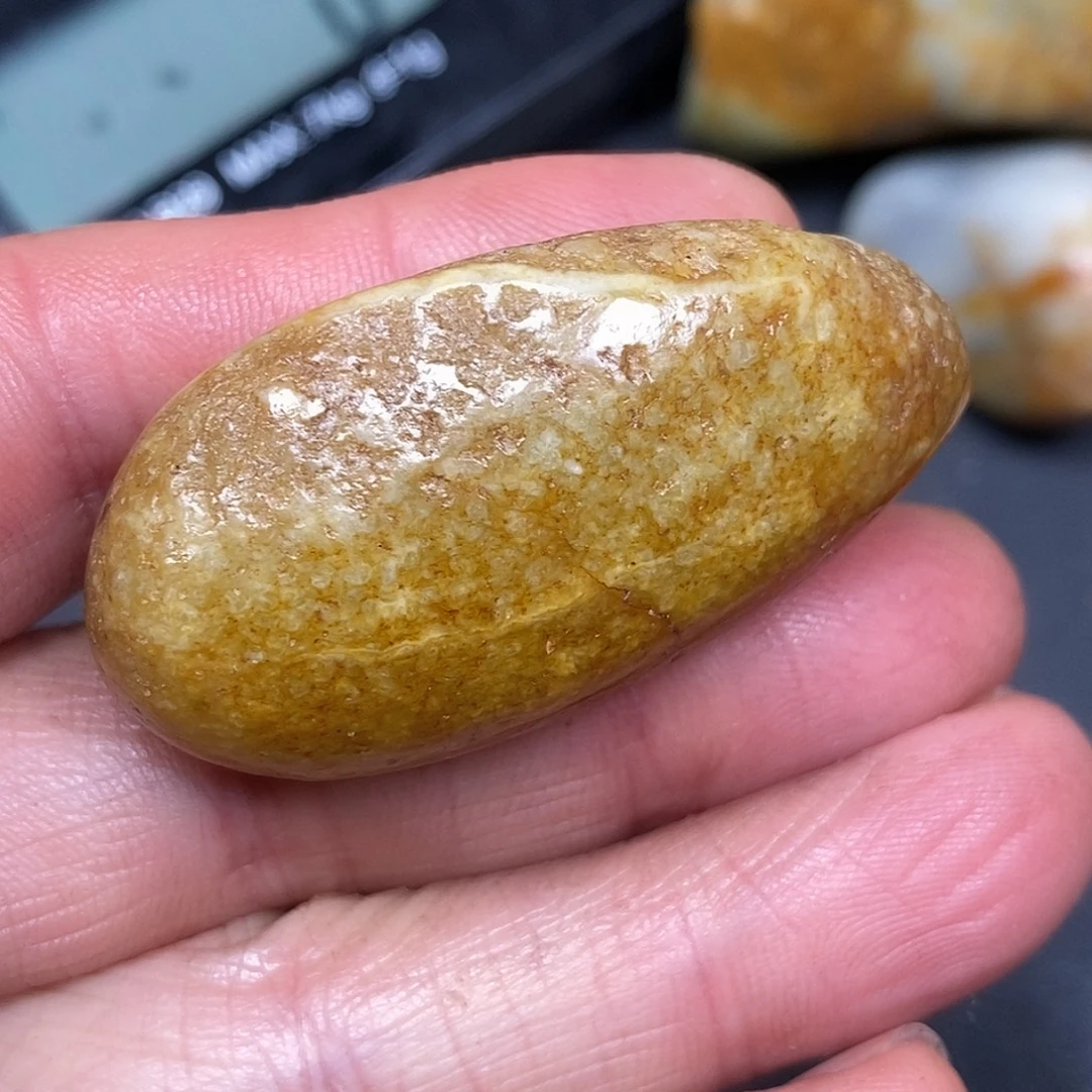 和田玉未镶嵌珠宝奇石