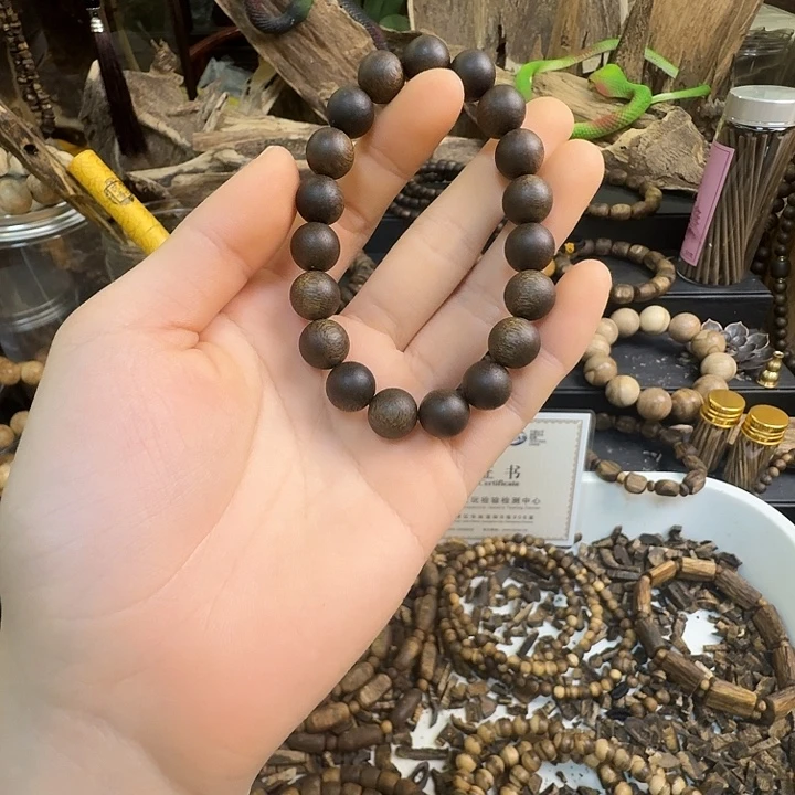 油***刀沉香碎屑沉香海南树心油1.0大12克➕沉香碎屑多样性