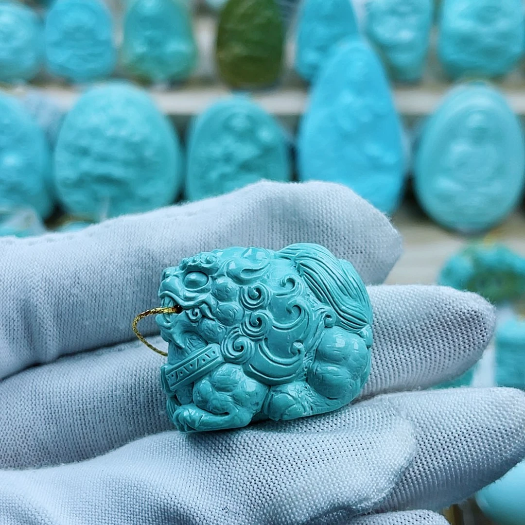 绿松石未镶嵌珠宝奇石