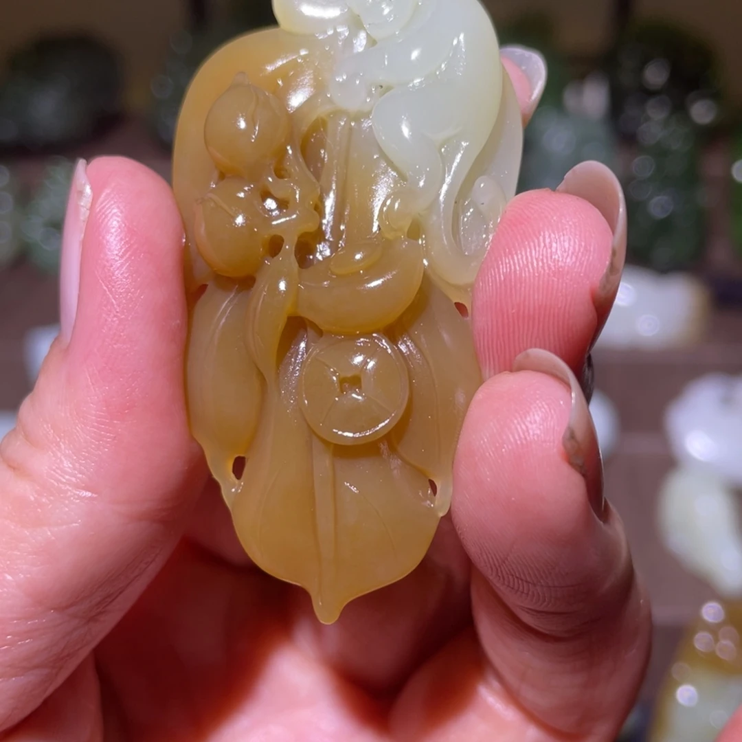 和田玉（糖玉）未镶嵌颈饰