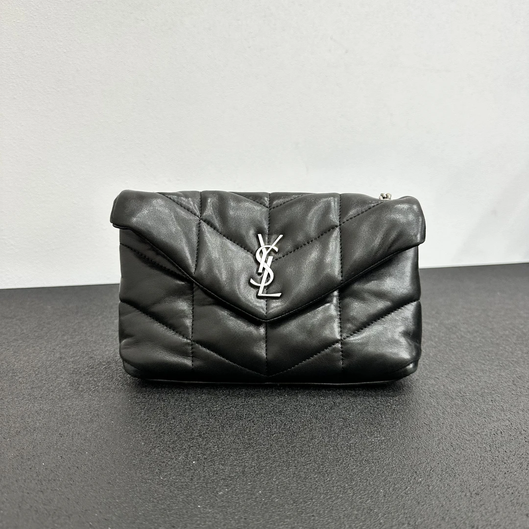 未使用 YSL/圣罗兰 壹所奢品YSL 云朵 mini 黑银 经典款 闲置活动