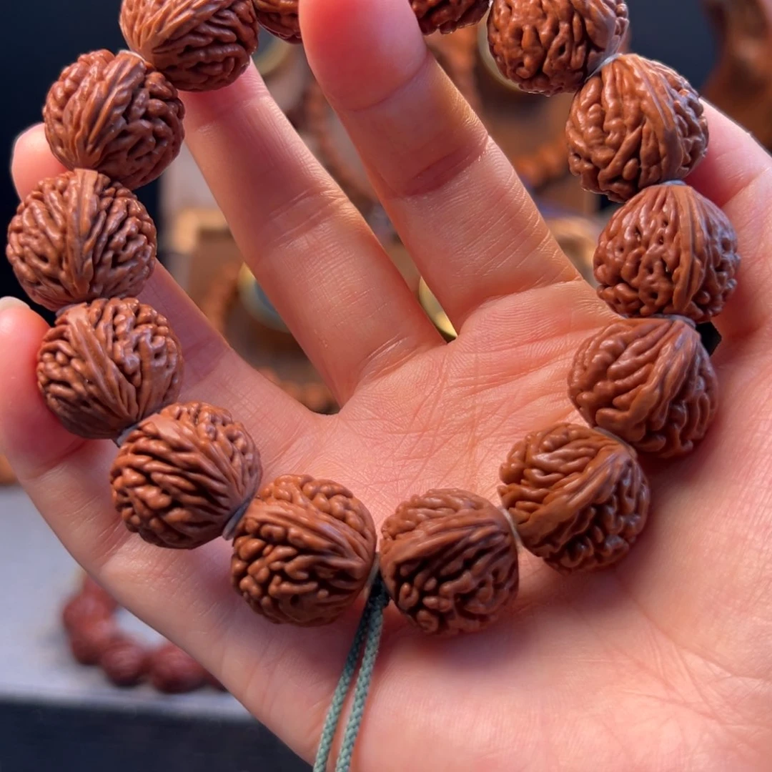 【闪购商品】桃核手串18刺龙元宝