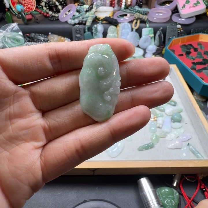 颈饰未镶嵌翡翠天然缅甸A货翡翠如意吊坠