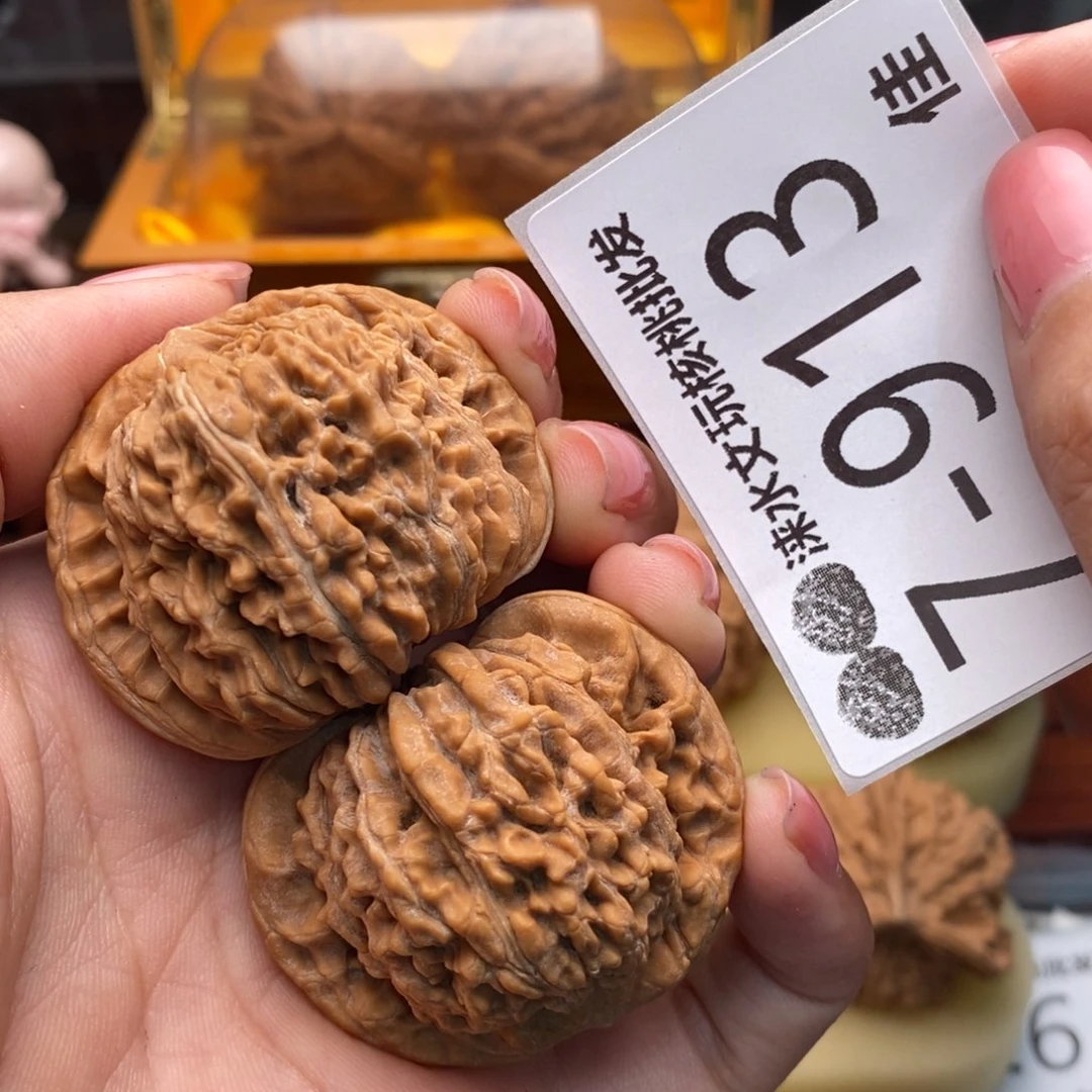 文玩核桃把件43四座楼