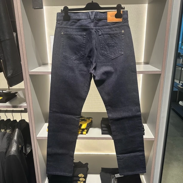 未使用 VERSACE/范思哲 男士新款时尚深蓝直筒潮流刺绣牛仔裤