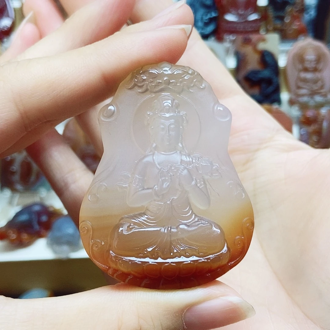 +***1玛瑙/玉髓未镶嵌颈饰