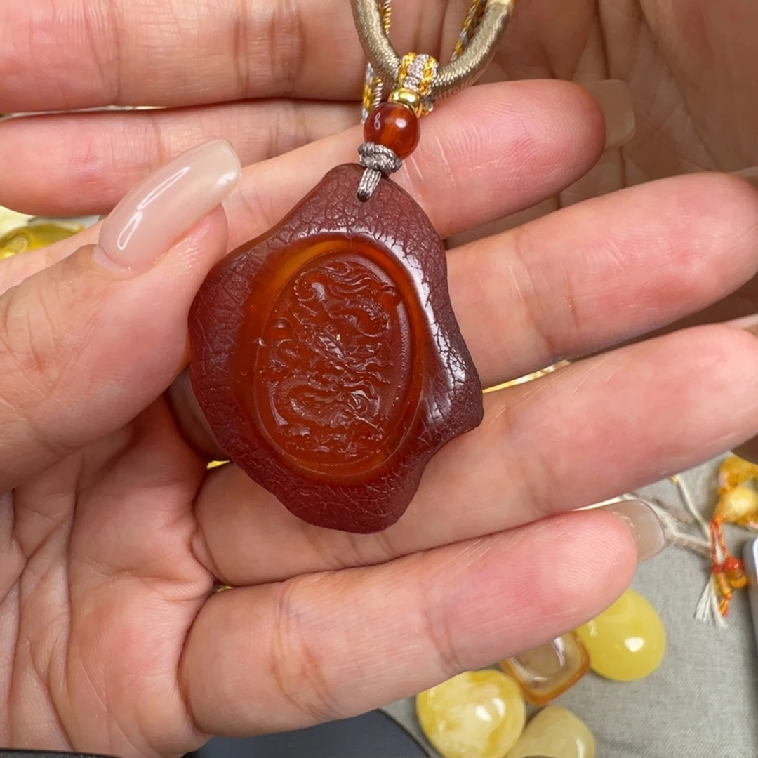 琥珀颈饰未镶嵌蜜蜡