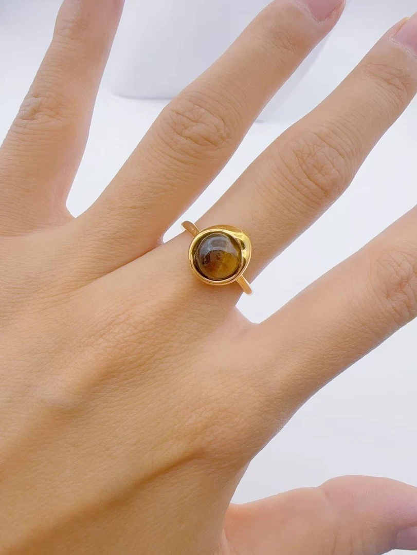 钛钢玻璃戒指 【Kiss娜】钛钢4209时尚几何虎虎戒指金色首饰