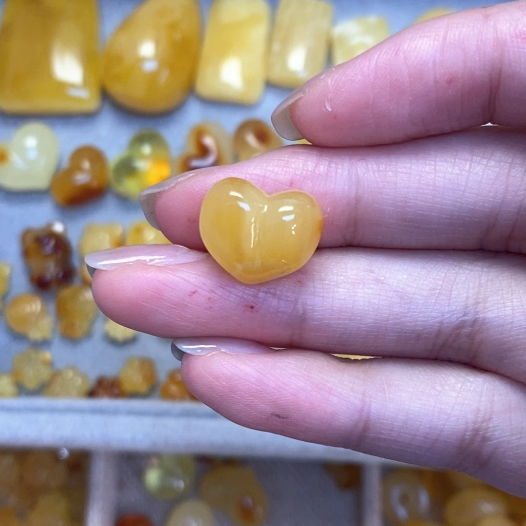 琥珀颈饰未镶嵌迪屁桃
