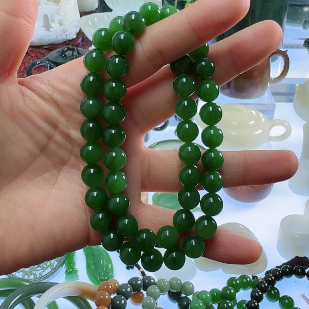 和田玉（碧玉）挂件未镶嵌小*女